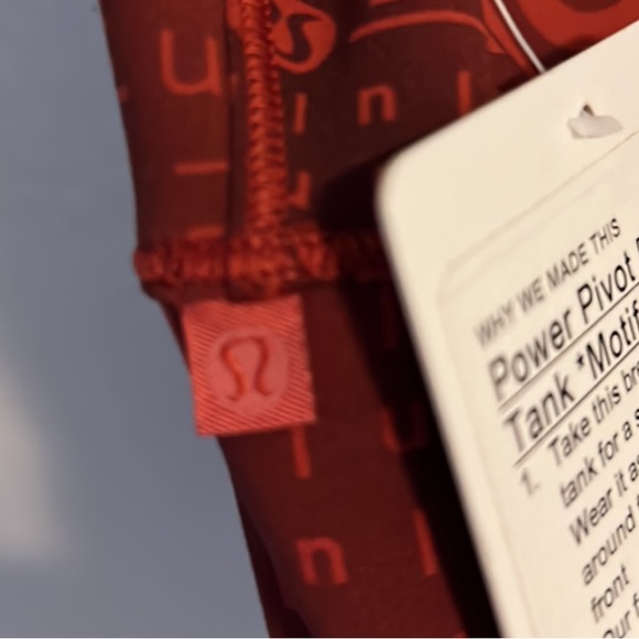 Lululemon Power Pivot Everlux Tank Top *Motif
Lululemon Ombre Red Multi … - Picture 10 of 10